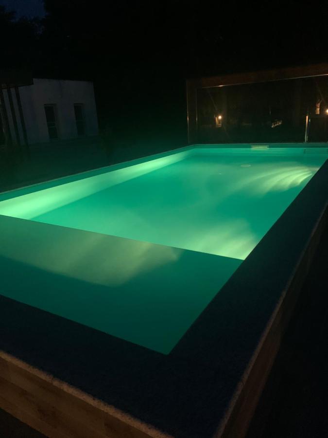 מלון Mohacsi Wellness Vendeghaz Es Lovasklub מראה חיצוני תמונה